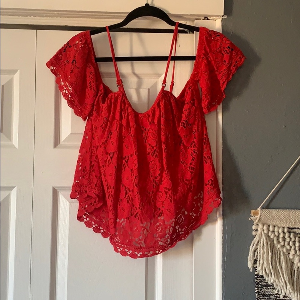 Off the shoulder too